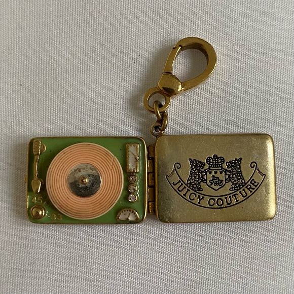 Juicy Couture Green Record Player Charm - Picture 6 of 6